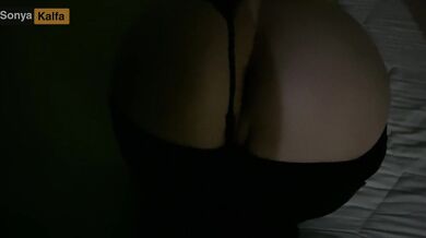 دوست شوهرم وسط مهمونی صدام زد تو اتاق و گفت باید باهم سکس کنیم