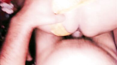 साथीको बुढीलाई उसकै घरमा गएर रातभरी चिकियो Sexy Nepali Wife