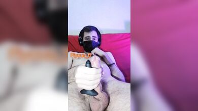 Piyouu_fr - (1ere fois) Test de mon jouet sur mon kikii… ????