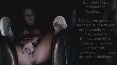 Brazilian girl masturbates inside car - Public Exhibitionism at parking lot