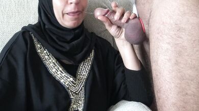 muslim milf meets one of her fans in London