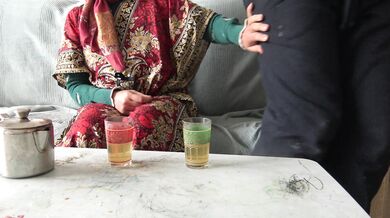 Kürt temizlikçi İstanbul'da Afrikalı siyahi bir adamla aldatıyor - TURK PORNO TURBANLI SEX