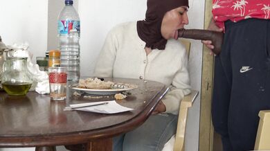 türk üvey anne siyahi adamlarla seks yapmak istiyor