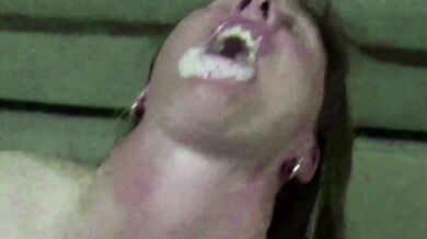 Sperm fetish - MILF gets face covered & plays with huge loads of hot sperm