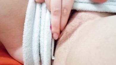 She rubs her little clitoris hard