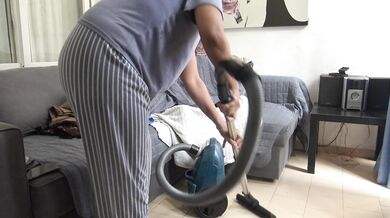 This Muslim woman is CRAZY !!! My turkish maid cleans my asshole.