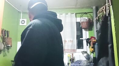 Nesuko es folla por inosuke