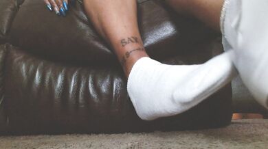 Bare FEET Socks and Shoes