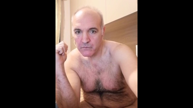 A nice handjob with a lake of sperm on the computer table