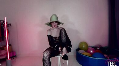 Naughty Jennifer has a new outfit to review!