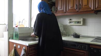 سكس في مستشفى من الطين مع الممرضة HIJAB MAID ANAL DOGGYSTYLE