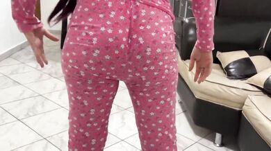 مفيش احلا منك يا جارتي إسمع بتقلو إيه كلام مصري بلدي