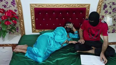 My Muslim Step Hot Mom Shares Me Her Bed and She Had Sex With Me