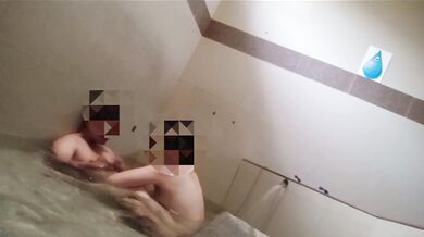 المهبل العربي الأبيض????Hard sex in the Moroccan jacuzzi????????