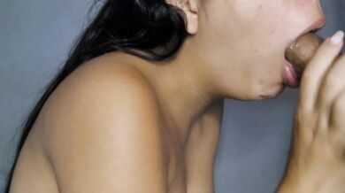 Chupando o pau do meu melhor amigo, gozada na boca no final! 1080p 60fps