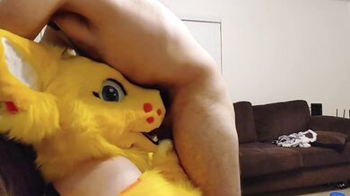 Kitty gives master a blowjob part 1