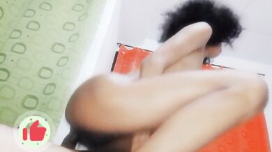 سمع القحبة رباطية بنت الاستاذة مني كيتخشا فيها كيفاش كتوحوح ????????????????