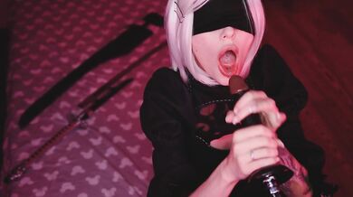 Cosplay Blowjob Sloppy Suck BBC with 2B